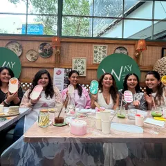 Matcha lattes and messy hands. We teamed up for a Jesmonite and Matcha Bar workshop, and it was a morning of slow, social, and creatively chaotic fun.