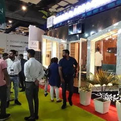 This image captures the flow of visitors interacting with our portable event structure. The open and inviting design encourages exploration and engagement, proving its effectiveness as a marketing tool.