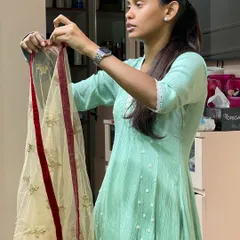 Styling is about the complete picture. Here, a student learns how to choose and style a dupatta to complement an outfit.