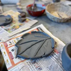 A freshly made leaf-shaped trinket dish, created during one of our taster sessions. Even in a short time, you can learn basic hand-building techniques and make something beautiful to take home.