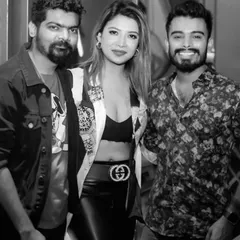 Another shot from a fun night with DJ Esha. We always have a great time spinning together and feeding off each other's energy.