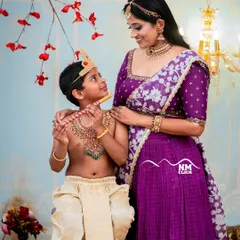 The loving gaze between Yashoda and her Little Krishna. These mother-child portraits are incredibly special and become treasured family heirlooms.