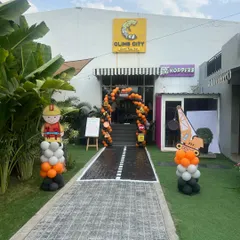 The entrance to our venue transformed into a construction zone. We use large props and custom signage to create an immersive experience from the moment guests arrive for a themed birthday party.