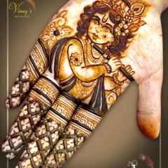 A beautiful portrait of Lord Krishna playing his flute, covering the entire palm. The intricate details in his hair and ornaments make this a standout piece of art.