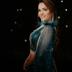My sagan bride looking absolutely radiant. The makeup is glamorous yet elegant, perfect for an evening function.