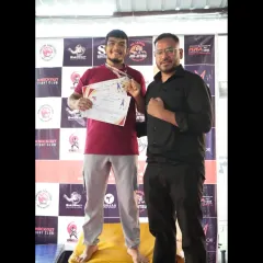 A proud moment on the podium at the RAW Championship 2.0. We guide our fighters from their first training session to the top of the victory stand.