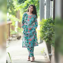 A perfect example of our everyday printed cotton sets. This vibrant floral kurta and pant co-ord is made from soft, breathable cotton, making it ideal for work or a casual day out.