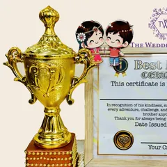 Your brother is the best, so he deserves a trophy to prove it. This "Best Brother" certificate and trophy platter is a unique and heartfelt way to show your appreciation this Rakshabandhan.