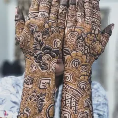 This is a full-coverage design packed with detail. I used a mix of bold floral work and fine, delicate lines to create a rich texture that looks absolutely stunning.