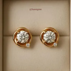 Designed to complement your every move, these gold and diamond studs blend timeless craftsmanship with a modern, swirling edge. They are the kind of piece that never needs an occasion.