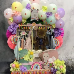 No drama, only llama! This fun and colorful theme is perfect for a vibrant baby shower or trousseau. I love playing with bright colors, balloons, and cute llama cutouts to create a joyful and unique celebration.