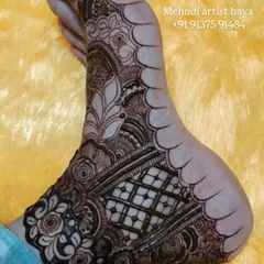 Another angle of the stained foot design, showing how the pattern extends along the side of the foot.