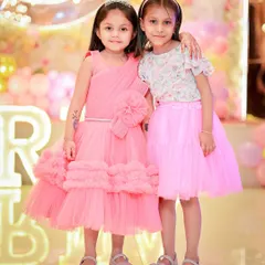 The birthday girl posing with her friend. I make sure to capture these important childhood friendships.