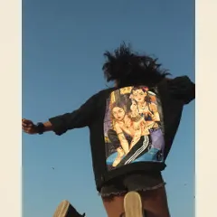 Here’s a custom black denim jacket I painted for a tattoo artist. The design is a full-back portrait that captures their unique style, complete with detailed illustrations of their own tattoos. It's a great example of how I can turn a personal story into wearable art.