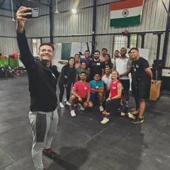 A group selfie after a successful CrossFit seminar weekend. It's always a pleasure to host these events and connect with passionate coaches.