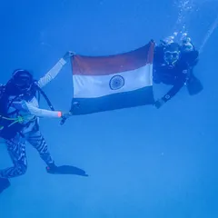 Celebrating India's 75th Independence Day the best way we know how. Two of our divers proudly hold the tricolor underwater, a tradition we cherish on our trips.