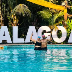 Having some fun and flexing in the pool in Goa. Fitness is a lifestyle you can take with you anywhere.