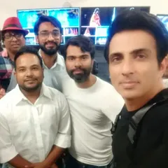 A great moment on the set of an MTV reality show with actor Sonu Sood. Being part of national television productions and working with Bollywood celebrities is a part of my professional journey.