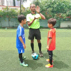 Nurturing young leaders. Our U-5 and U-7 captains during the coin toss, learning about responsibility and sportsmanship from the very beginning.