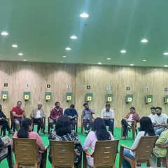We facilitate group discussions right on the shooting range to connect the principles of focus and discipline in shooting to professional goals. This unique setting helps teams break out of their usual environment and engage in a new way.