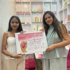 I am happy to present a certificate of completion to Gingi, who has mastered advanced techniques in our professional course.