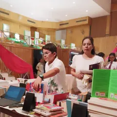 A young reader carefully selects a book at our stall during the Springdales, Dhaula Kuan fair. It was wonderful to see so much enthusiasm for reading from students.
