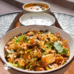 Enjoy comfort food at its best with our Nizami Tarkari Pulao. Packed with warming flavours and fresh vegetables, this one-pot meal is perfect for a filling and satisfying lunch or dinner.