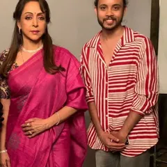 I feel so lucky to have had the chance to work with the 'Dream Girl' herself, Hema Malini ji. Styling her was a dream come true, and her grace is timeless.