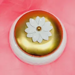 This elegant metal box with a lotus handle is a favorite choice for return gifts. Its premium look and feel make it a wonderful keepsake, long after the contents have been enjoyed.