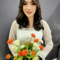 A soft and elegant Christian bridal look. Our training covers a variety of styles, including minimalist makeup and classic hairstyles suitable for different ceremonies.