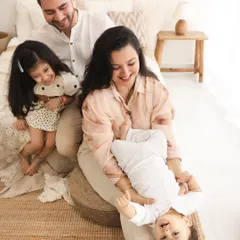 Upside-down giggles and family cuddles. This playful shot captures the chaos and love of life with little ones, all within the cozy setting of my boho studio.