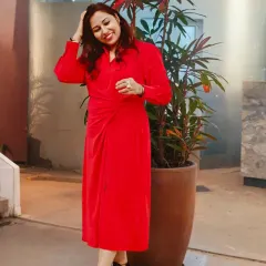 Slaying in red, a color that radiates the power, confidence, and passion that I bring to every event. This is my signature corporate hosting look.