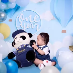 Celebrating a huge milestone with a "First Year" themed photoshoot. I offer special pre-birthday and milestone sessions to create beautiful, stylized portraits of your little one.