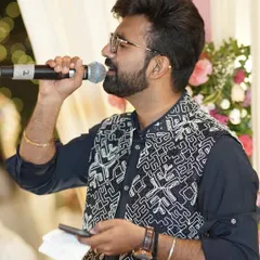 A candid moment after a show in Mussoorie. Having constant support from loved ones makes this journey even more special.