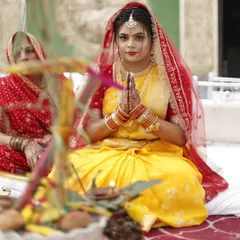 I also offer draping in regional styles from across India. Here, I draped a beautiful bride from Uttar Pradesh for her wedding ceremony, ensuring the style was authentic to her cultural traditions.