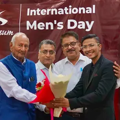 Receiving a token of appreciation from the directors at Kusum Healthcare. It was an honor to perform for their team on International Men's Day.