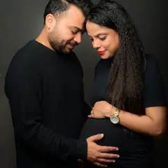 Capturing the quiet anticipation and connection between expecting parents. My studio maternity sessions are designed to be comfortable, intimate, and elegant.