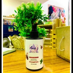 Here is my handmade Hibiscus & Onion Shampoo, which I created to help with hair fall and dandruff. It's packed with natural ingredients to strengthen your hair from the roots and keep your scalp healthy.