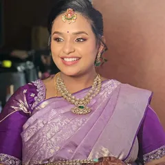 A close-up of Harshini's baby shower makeup. I used soft, luminous products to enhance her natural pregnancy glow.