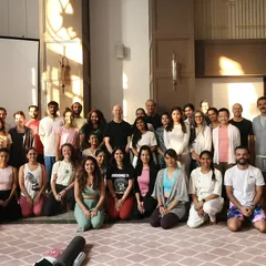 This is what community looks like. A group of wonderful people who came together to learn, share, and grow during a weekend workshop. I love creating spaces where everyone feels seen and supported.