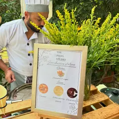 Our live churros station is perfect for satisfying any sweet tooth. A chef prepares fresh churros, served with a choice of caramel, white chocolate, and dark chocolate dipping sauces.