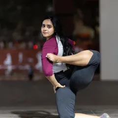 As Naruto Uzumaki said, "Once you question your own belief, it's over." This challenging arm balance, a variation of Dandasana, is a physical test of that belief. It requires focus, hip mobility, and trusting your own strength.