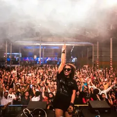 A throwback to playing an exclusive Drum & Bass set at NH7 Weekender. Performing for this beautiful sea of people was one of the best experiences of my journey.
