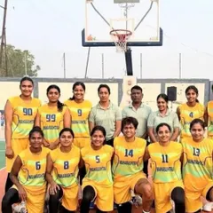 Saraswati (jersey number 6) with her Team Maharashtra teammates. Her selection for the senior nationals is a result of her unwavering dedication and passion for the game.