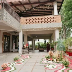 We had the honor of planning a beautiful wedding chapter at Miththam, a heritage Chettinad house in Chennai. The venue's architecture and charm allowed us to create a Tamil wedding that was romantic and deeply traditional.
