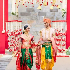 For this Chola-inspired wedding, I was tasked with styling the couple to reflect historical grandeur. We focused on authentic silhouettes, period-appropriate jewelry, and rich textiles to create a timeless narrative of love and heritage.