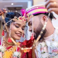 A beautiful close-up of the mangalsutra ceremony, a deeply significant and emotional moment in a Maharashtrian wedding that we capture with the utmost respect.
