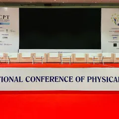 The focal point of any conference is the stage. We built this clean and professional stage with a large central LED screen for presentations and comfortable seating for the panel of speakers.