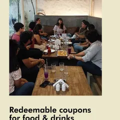 We partner with pet-friendly venues for our Addas. Attendees of our Underdoggs event received redeemable coupons for food and drinks to enjoy during the meet-up.