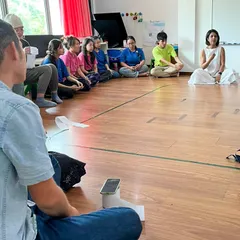 A circle of learning and reflection in Miri, Sarawak. This image shows teachers and parents gathered for a discussion on freedom and discipline. Our school support programs create a space for open dialogue and deep thinking about core Montessori principles.